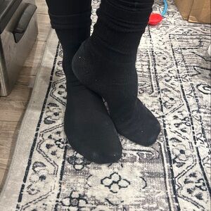 11 Day Worn Hanes Black Crew Socks